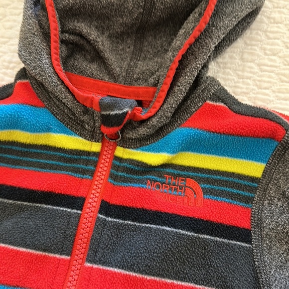 Toddler North Face Jacket - Picture 2 of 4